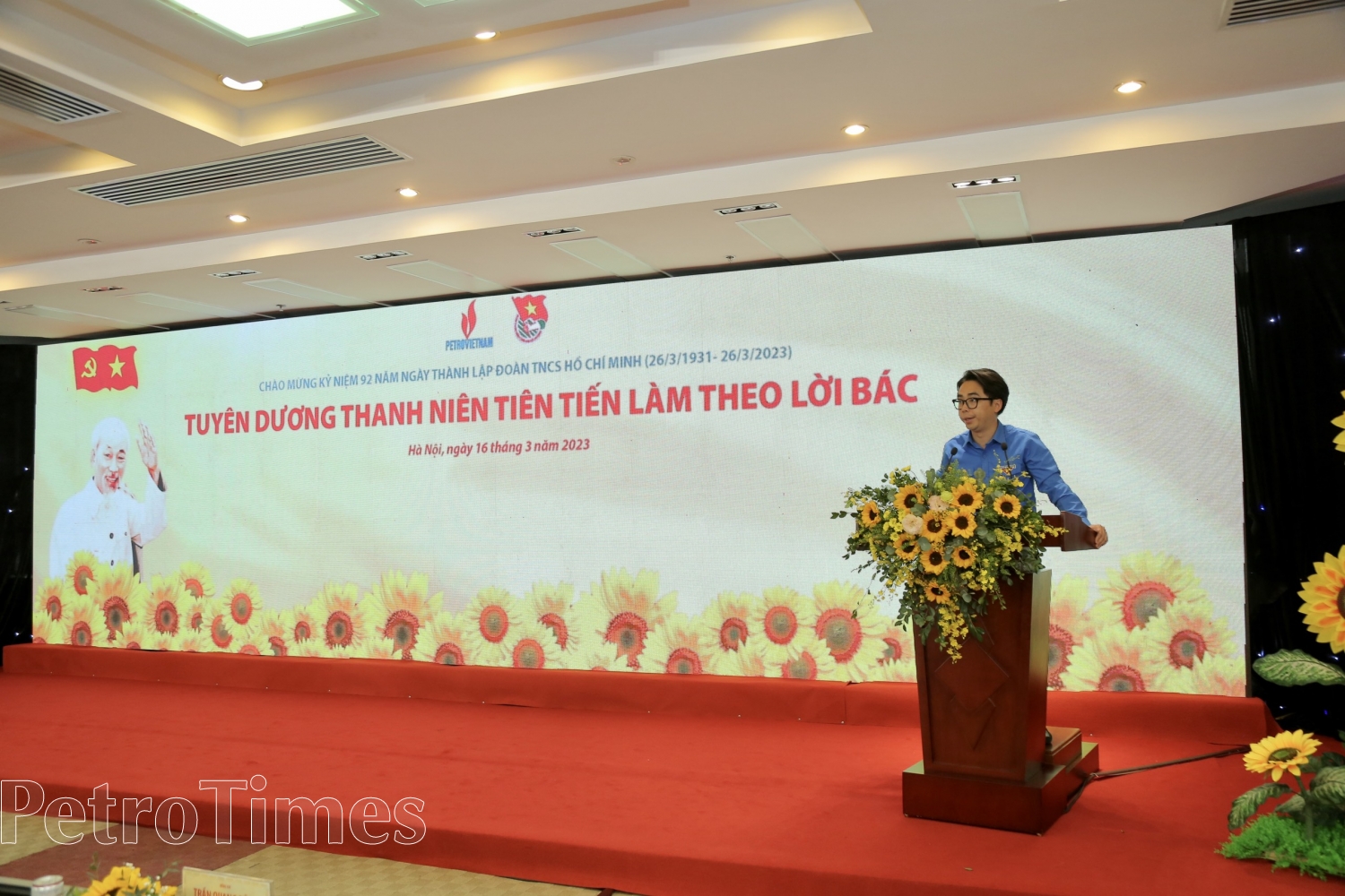 Tuyên dương Thanh niên Dầu khí tiên tiến làm theo lời Bác Tuyên dương Thanh niên Dầu khí tiên tiến làm theo lời Bác