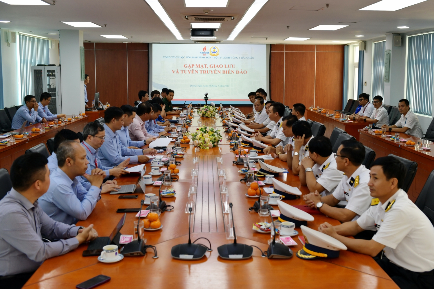 Bộ Tư lệnh Vùng 3 Hải quân tổ chức tuyên truyền về biển đảo cho CBCNV BSR