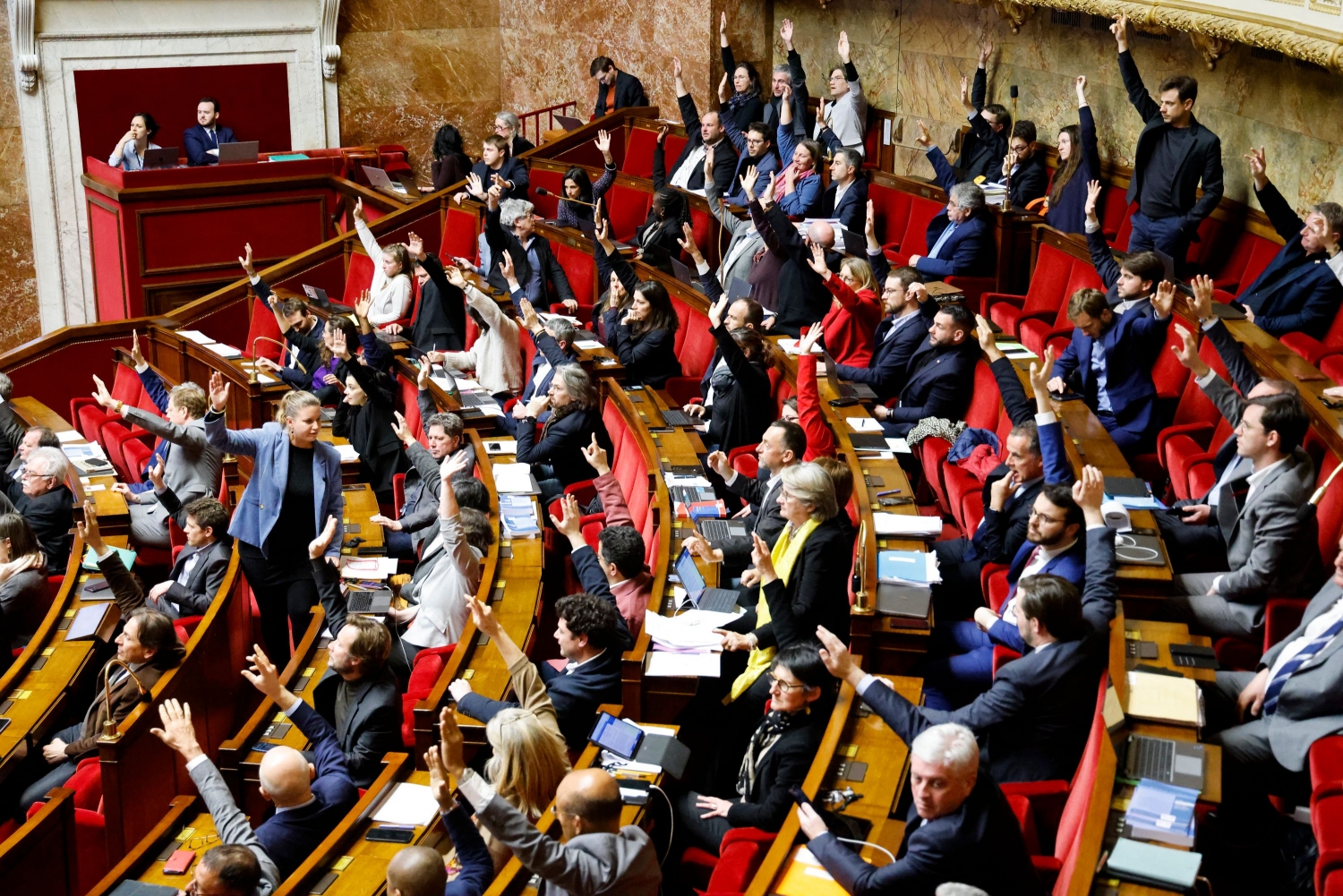 Quốc hội Pháp thông qua dự luật phục hồi điện hạt nhân