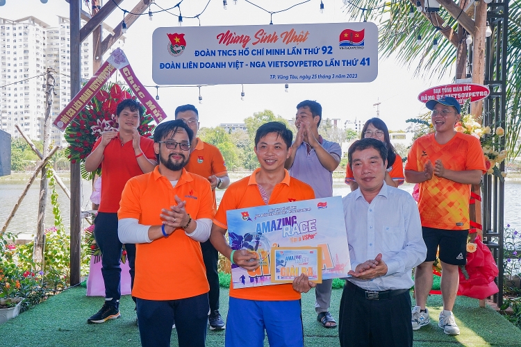Tuổi trẻ Vietsovpetro   Amazing Race với chủ đề “ I’M A VSPer” chào mừng 92 năm Ngày thành lập Đoàn TNCS Hồ Chí Minh