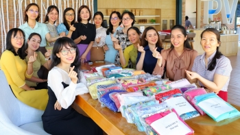 Ban Nữ công PV GAS gửi tặng gần 400 áo dài trong tháng 3 yêu thương