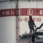 Lợi nhuận của các công ty dầu mỏ Trung Quốc tăng mạnh