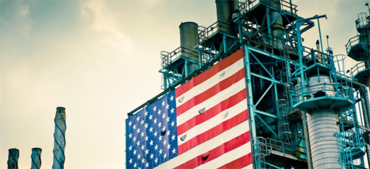 Mỹ: Tranh cãi về việc có nên tăng tốc phát triển dầu khí