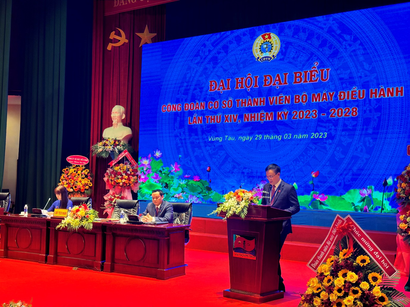 Đồng chí Nguyễn Quang Mạnh - Chủ tịch Công đoàn BMĐH tổng kết những dấu ấn trong hành trình nhiệm kỳ vừa qua của Công đoàn BMĐH và những định hướng trong nhiệm kỳ tới