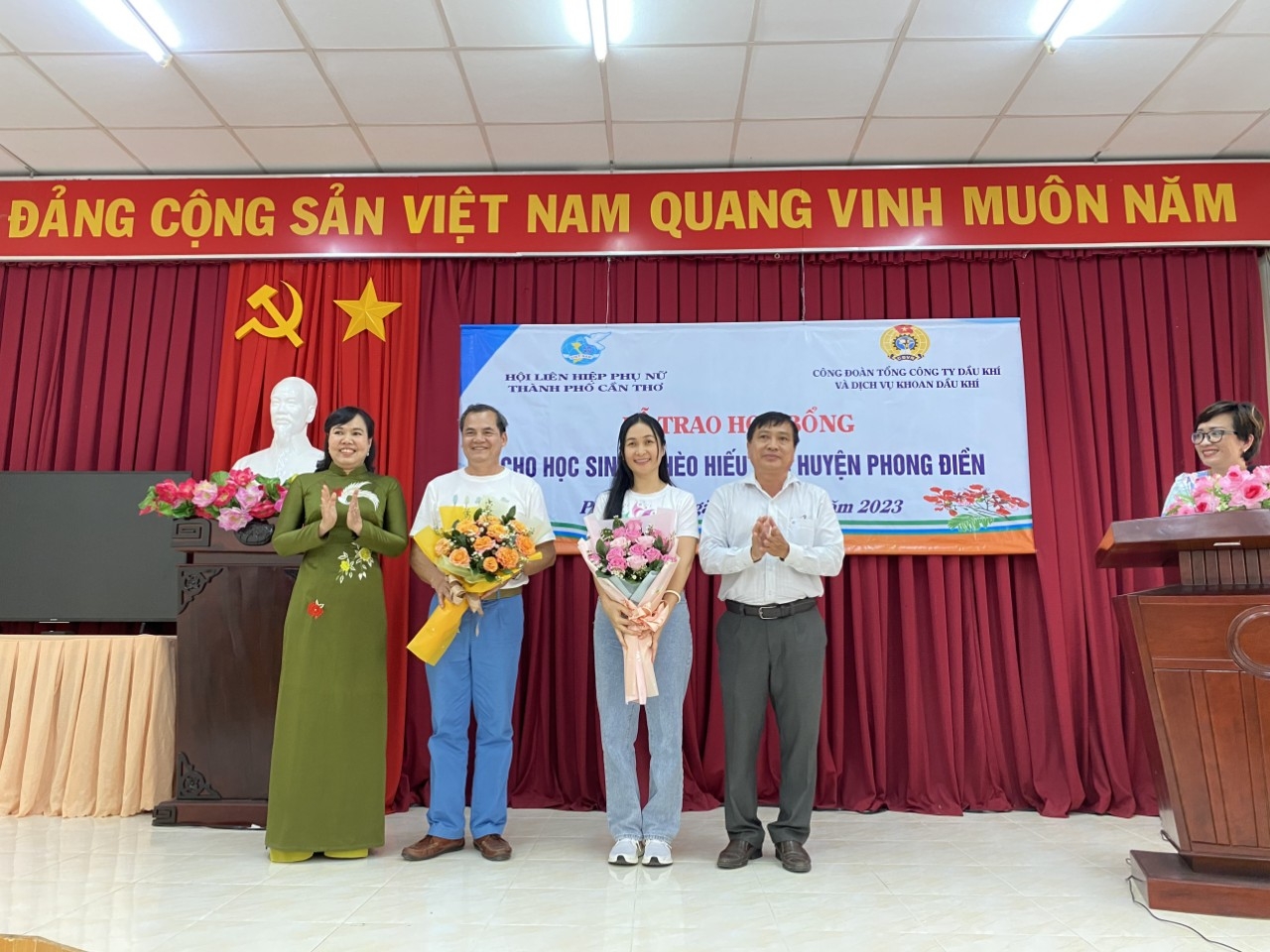 Ban nữ công Công đoàn PV Drilling tổ chức về nguồn, thực hiện nhiều hoạt động ASXH Ban Nữ công Công đoàn PV Drilling tổ chức về nguồn, thực hiện nhiều hoạt động ASXH