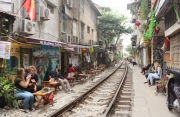 Hà Nội: Yêu cầu không tổ chức tour đến khu vực cà phê đường tàu