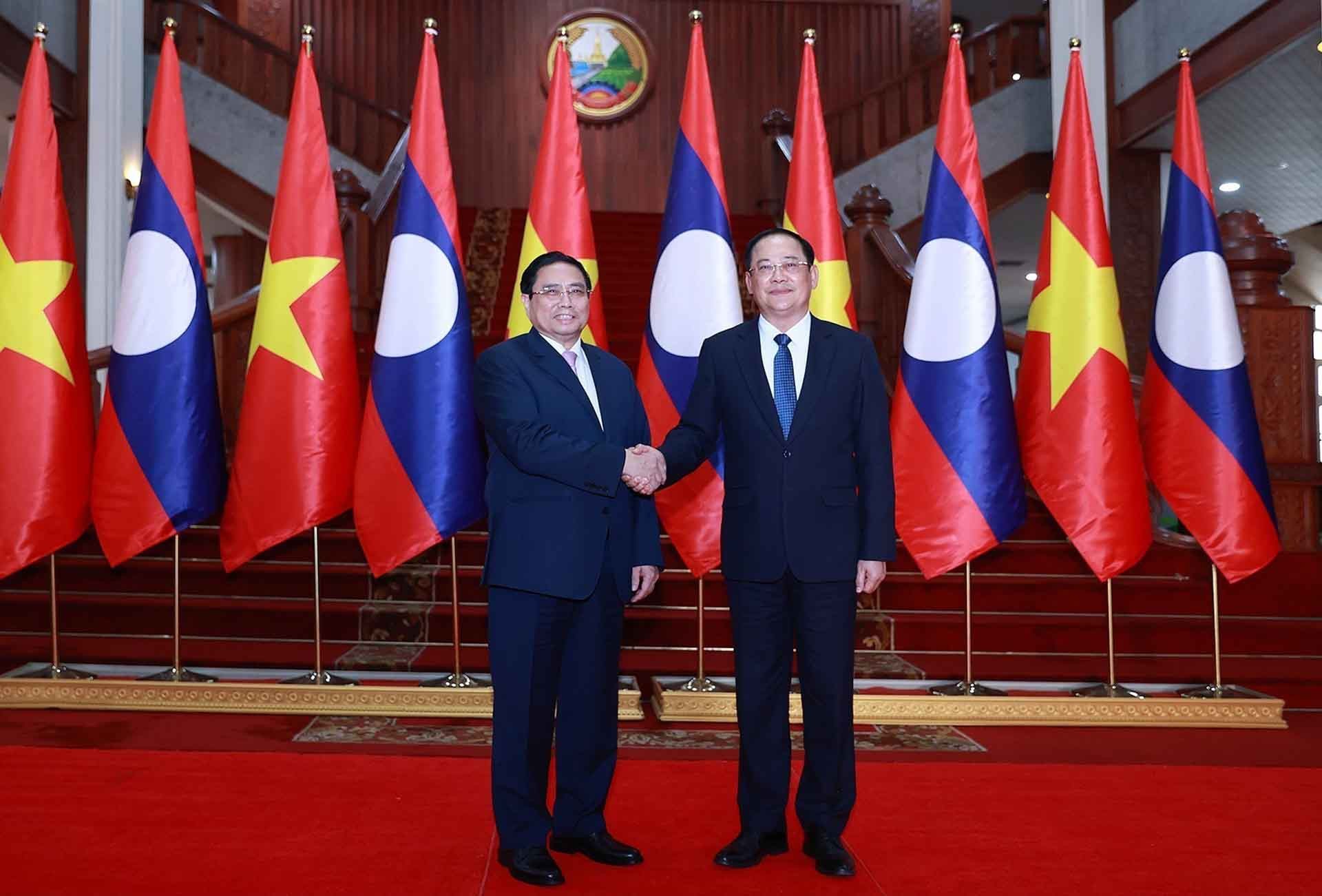 Thủ tướng Phạm Minh Chính gặp Thủ tướng Lào Xỏn-xay Xỉ-phăn-đon