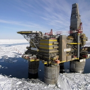 Shell bán hết cổ phần trong dự án Sakhalin-2 ở Nga