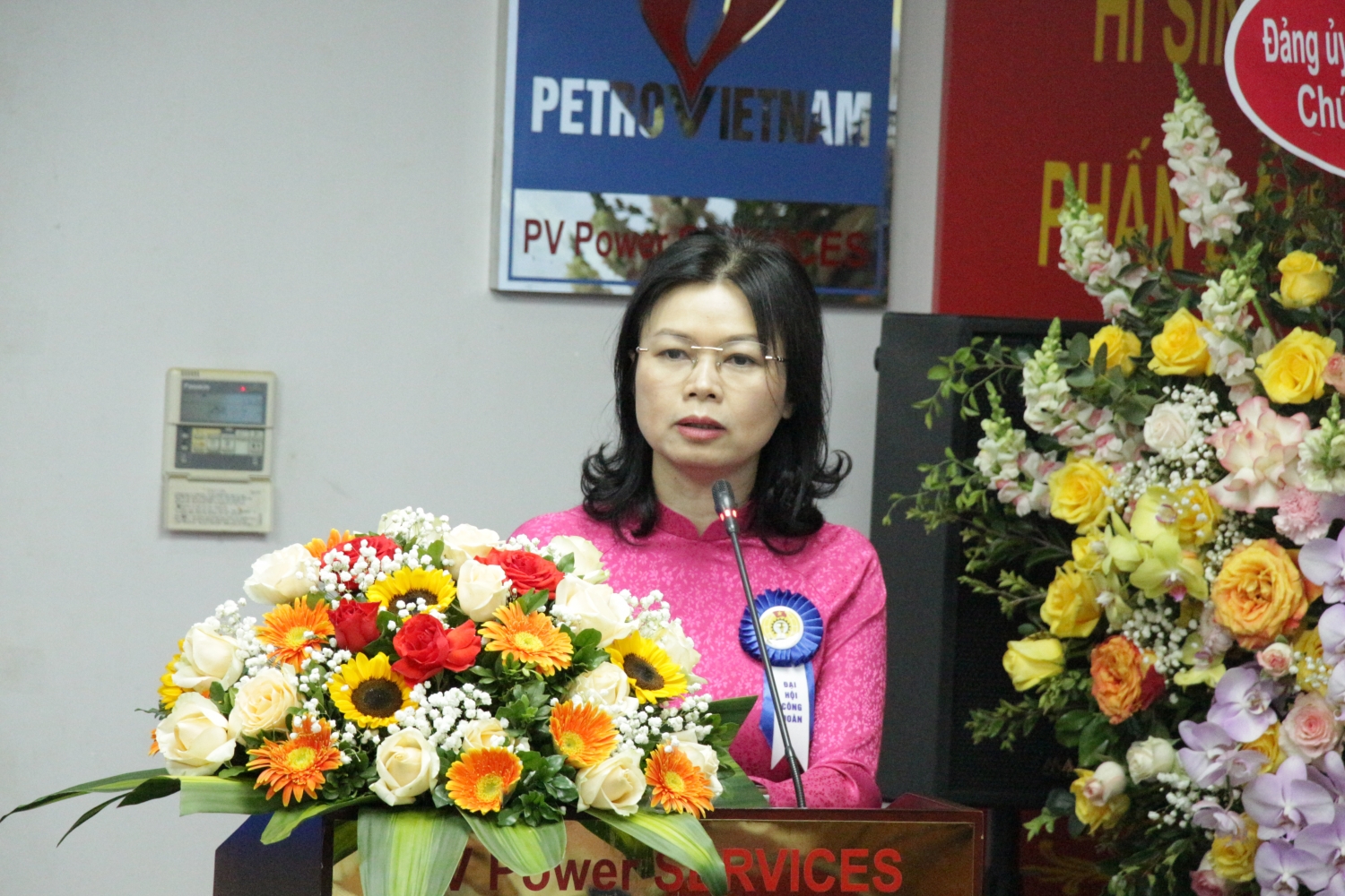 Đồng chí Ngô Hồng Vân – Phó Bí thư thường trực Đảng ủy, Chủ tịch Công đoàn PV Power phát biểu chỉ đạo tại Đại hội