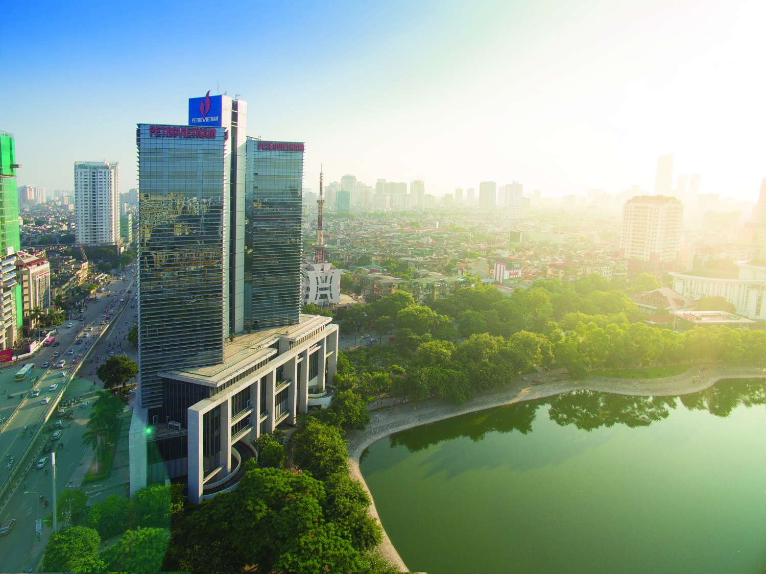 Petrovietnam được vinh danh Top 10 Doanh nghiệp Sáng tạo và Kinh doanh hiệu quả Việt Nam năm 2023