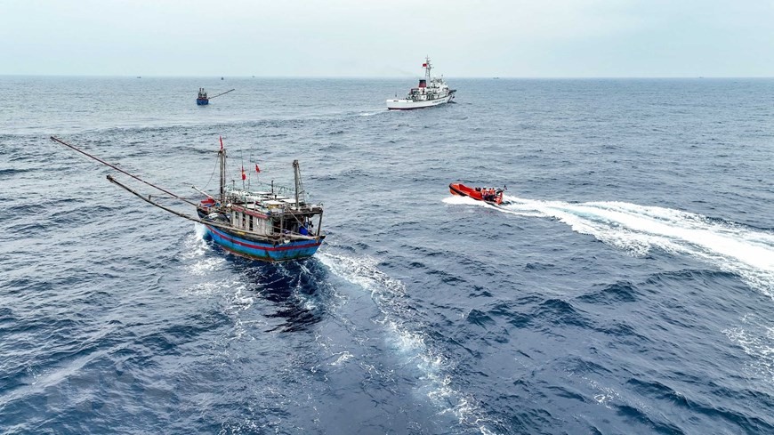 Cảnh sát biển Việt Nam-Trung Quốc tổ chức tuần tra liên hợp lần thứ nhất năm 2023. Trong chuyến tuần tra lần này, lực lượng cảnh sát biển hai nước đã dừng 9 tàu cá của Trung Quốc và 11 tàu cá của Việt Nam để xác minh, làm rõ hành hành trình di chuyển có n