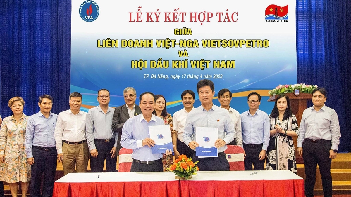Hội Dầu khí Việt Nam và Vietsovpetro ký kết thoả thuận hợp tác