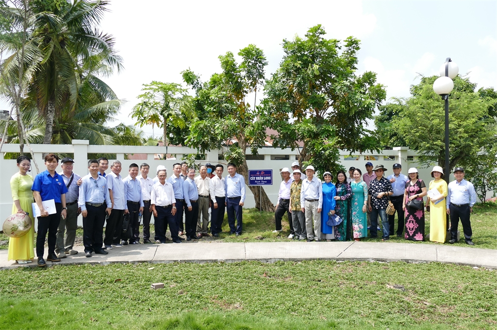 BSR tổ chức chương trình tri ân cố Thủ tướng Võ Văn Kiệt và thực hiện công tác ASXH tại tỉnh Vĩnh Long