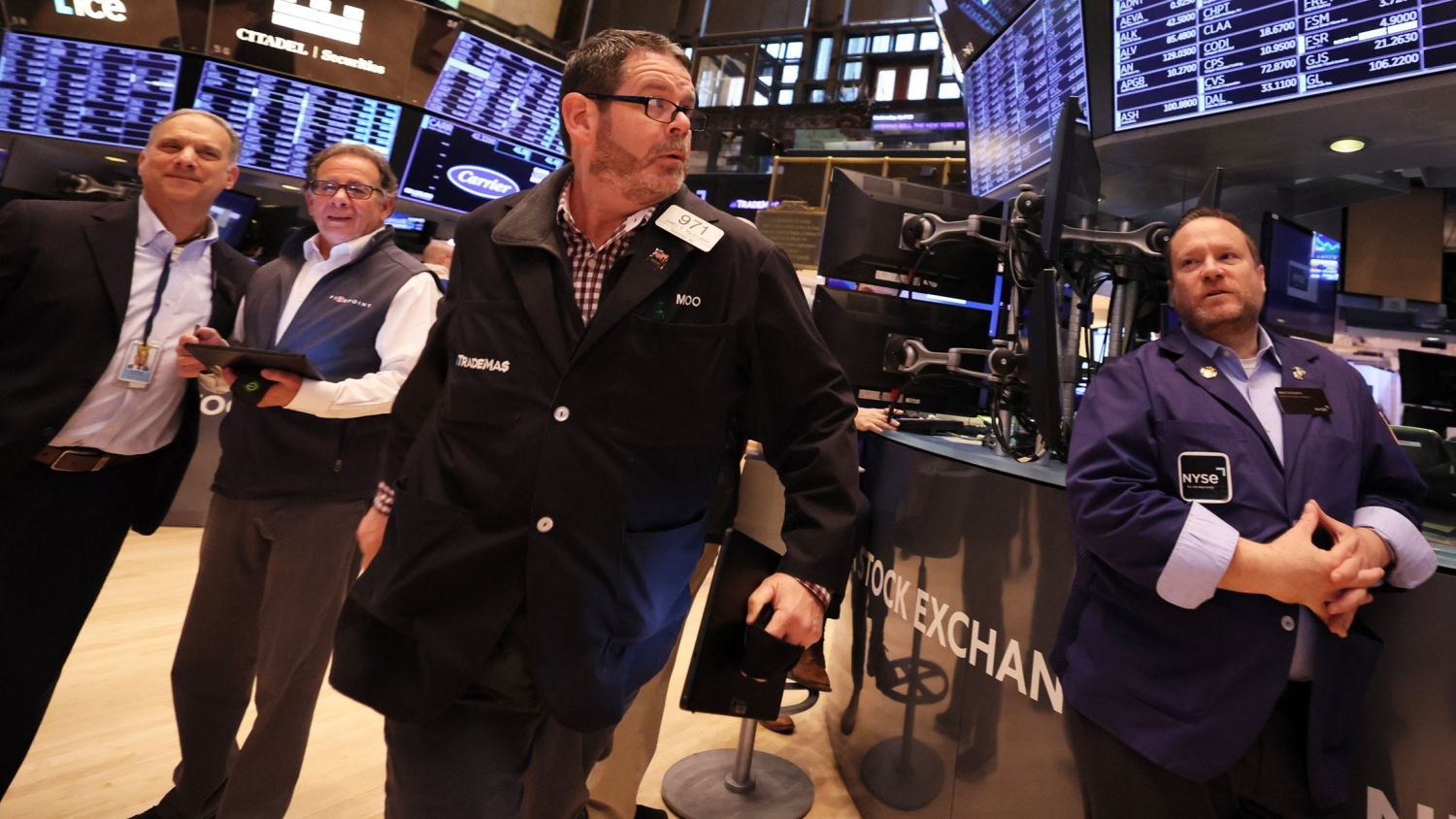 Thị trường chứng khoán thế giới ngày 27/4: Dow Jones trượt dài vì lo ngại suy thoái