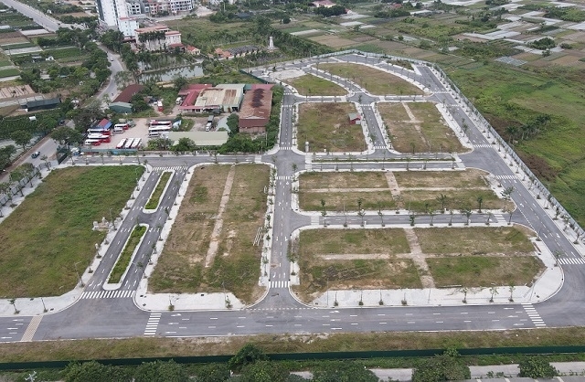 Tin bất động sản ngày 28/4: Hà Nội bãi bỏ văn bản tạm dừng tách thửa đất