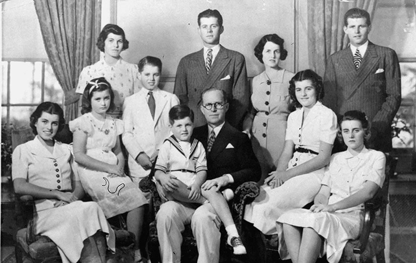 Sự trở lại của gia tộc Kennedy sau chuỗi bi kịch