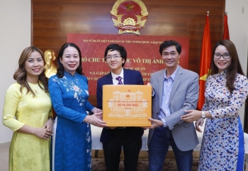 Phó Chủ tịch nước Võ Thị Ánh Xuân làm việc với một số cơ quan, tập đoàn kinh tế và gặp gỡ cộng đồng người Việt tại UAE