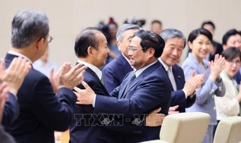 Thủ tướng Phạm Minh Chính tiếp Chủ tịch Liên minh Nghị sĩ hữu nghị Nhật Bản - Việt Nam