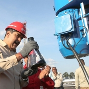 Venezuela cáo buộc Mỹ “cướp bóc” nhà máy lọc dầu Citgo