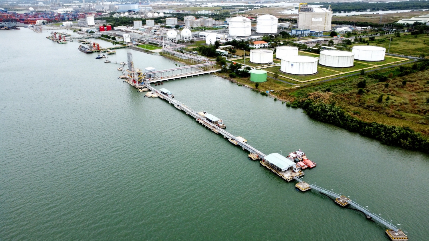 Cảng có khả năng tiếp nhận tàu LNG trọng tải đến 100.000 DWT tại Kho cảng PV GAS Vũng Tàu sẽ sớm hoàn thành và đưa vào hoạt động trong năm 2023