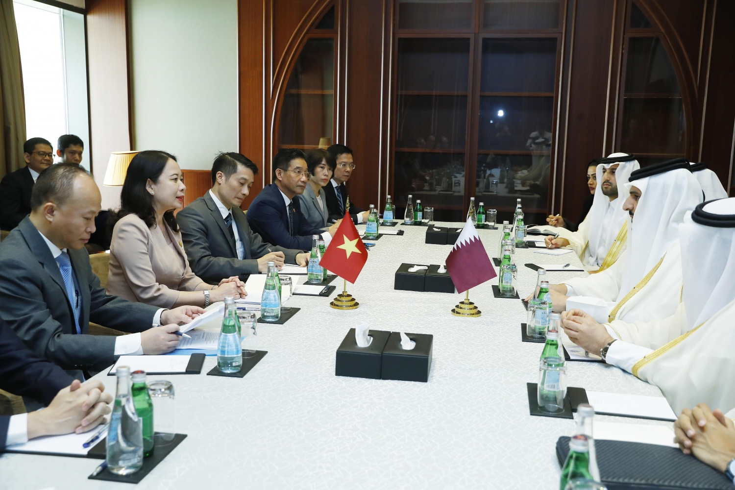 Đề nghị tạo điều kiện cho hàng xuất khẩu có thế mạnh của Việt Nam tiếp cận thị trường Qatar