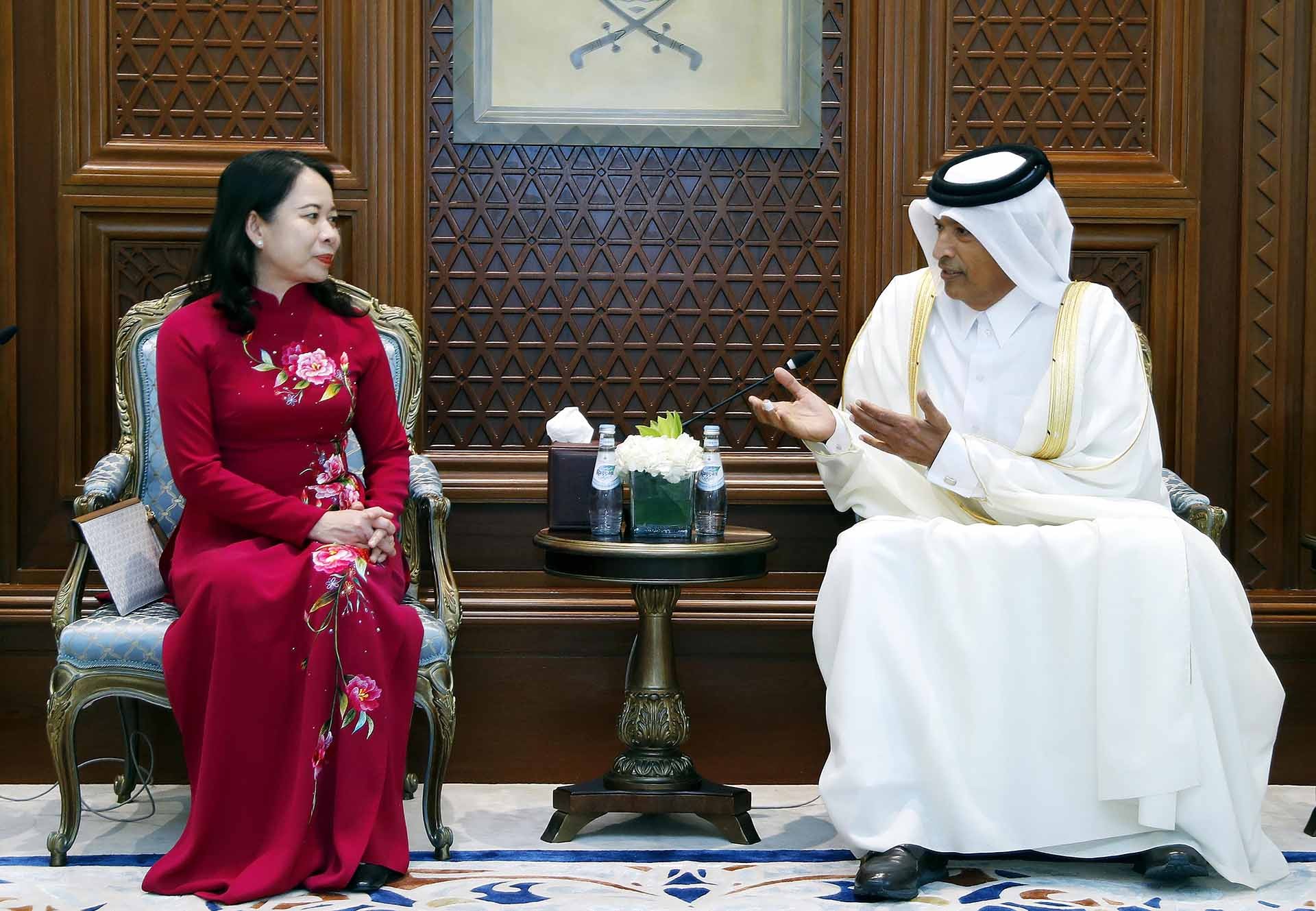 Phó Chủ tịch nước Võ Thị Ánh Xuân và Chủ tịch Quốc hội Qatar Hassan bin Abdullah Al-Ghanim. (Nguồn: TTXVN)