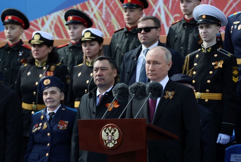 Tổng thống Putin nói gì trong cuộc duyệt binh ngày 9/5?