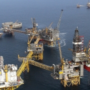 Làm sao thu dọn 14.000 mỏ dầu khí ở Vịnh Mexico?