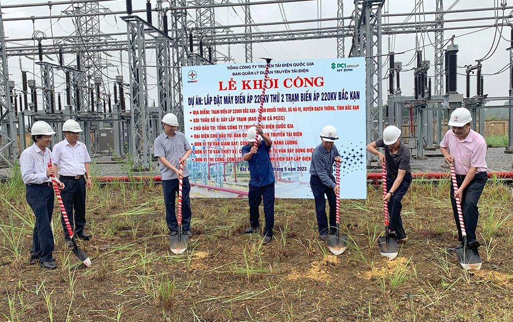 Triển khai dự án truyền tải đảm bảo điện cho tỉnh Bắc Kạn
