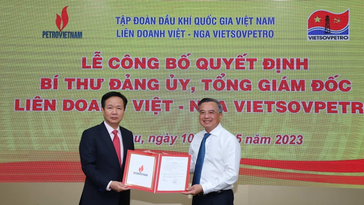 Công bố quyết định Bí thư Đảng ủy, Tổng Giám đốc Vietsovpetro