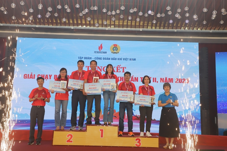 CĐ DKVN tổng kết và trao Giải chạy bộ online Xuân Dầu khí 2023