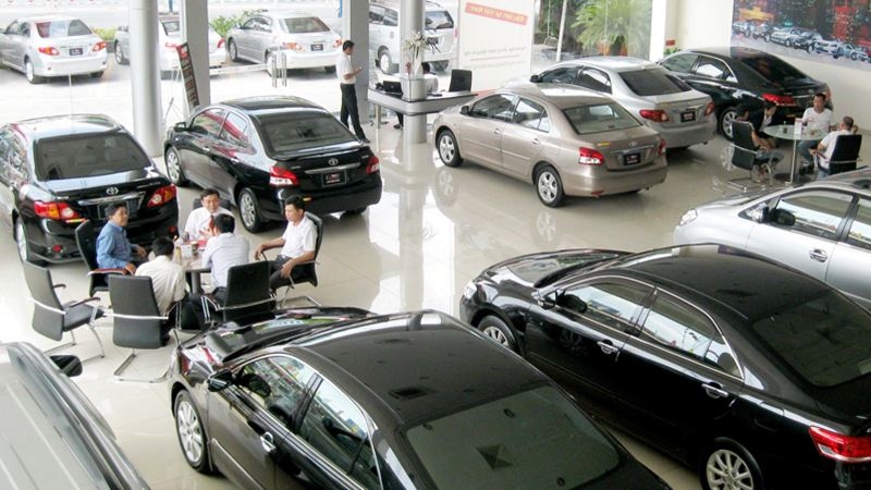 Tin tức kinh tế ngày 12/5: Doanh số bán ô tô 4 tháng đầu năm sụt giảm mạnh