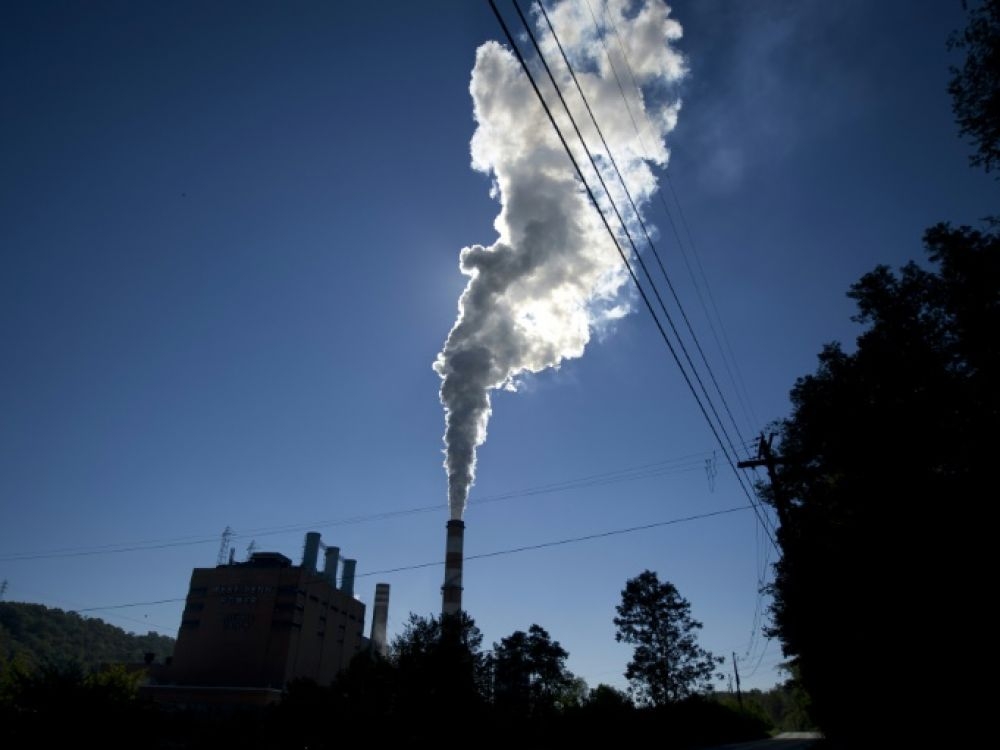Mỹ công bố kế hoạch giảm phát thải CO2 từ những nhà máy điện khí đốt và than