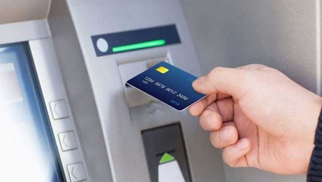 Tin tức kinh tế ngày 14/5: Giao dịch rút tiền qua ATM giảm mạnh