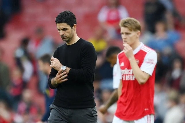 Mike Arteta lên tiếng xin lỗi sau trận thua 