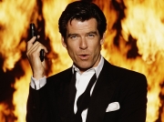Tài tử quyến rũ "không tuổi" Pierce Brosnan: "Cả đời, tôi không giận dữ"