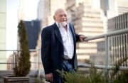 Sam Zell đã trở thành huyền thoại trong giới bất động sản Mỹ như thế nào?