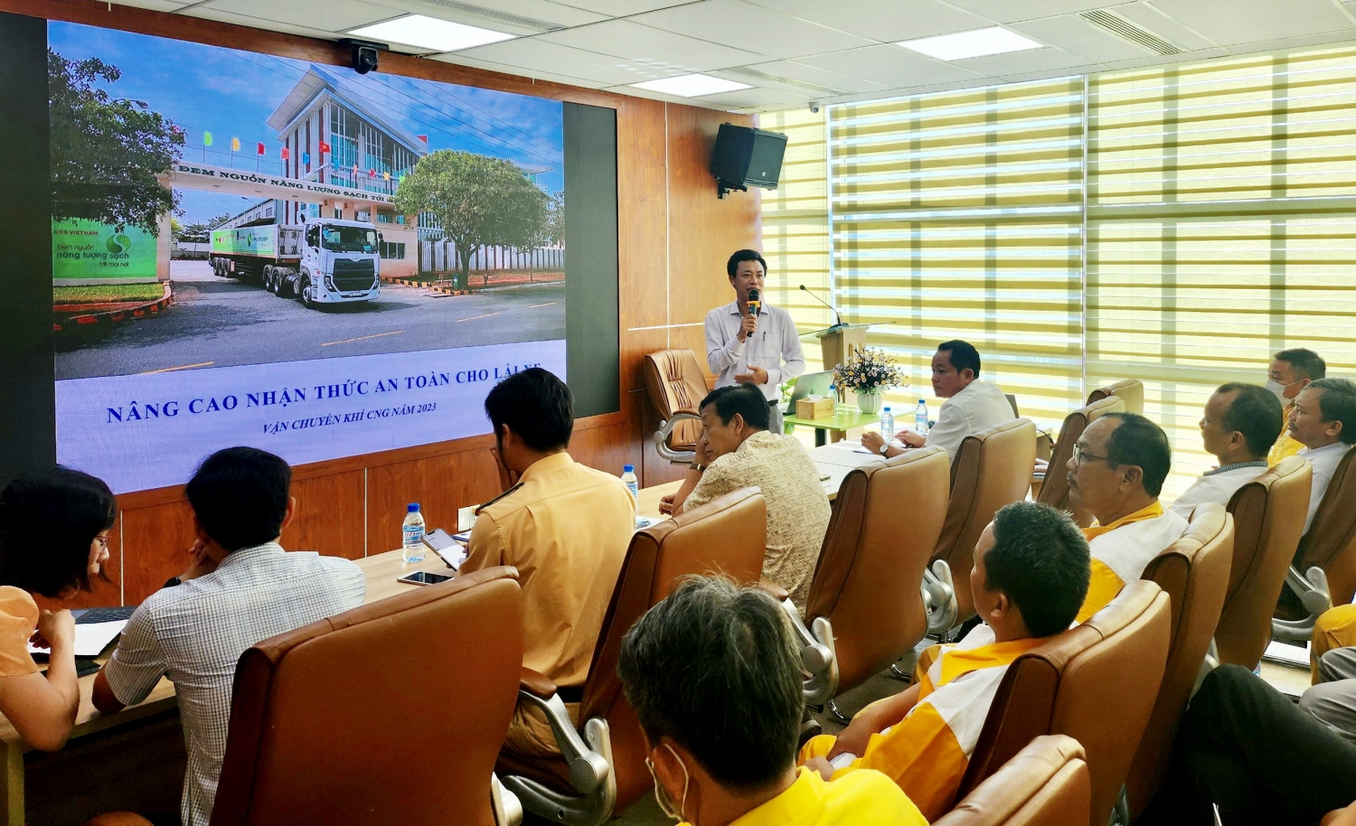 CNG Việt Nam nâng cao nhận thức an toàn cho đội ngũ nhân viên lái xe chở CNG