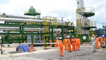 Nhà máy lọc dầu mới có ý nghĩa gì đối với Nigeria
