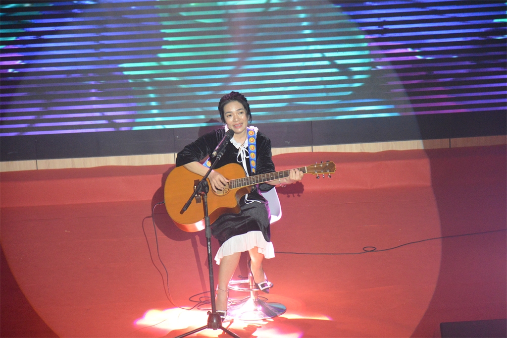 Chung kết “BSR’s Got Talent 2023”: Tỏa sáng những tài năng nghệ thuật và sáng tạo Chung kết “BSR’s Got Talent 2023”: Tỏa sáng những tài năng nghệ thuật và sáng tạo