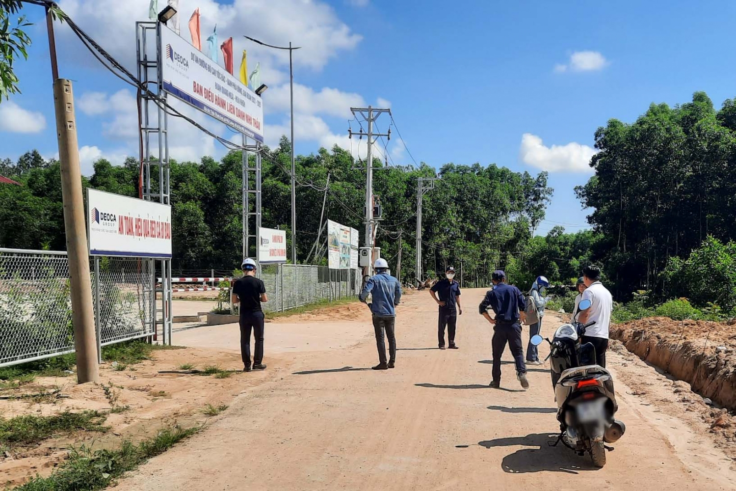 Công an tỉnh Quảng Ngãi vào cuộc vụ nhà báo bị nhân viên Tập đoàn Đèo Cả chặn xe