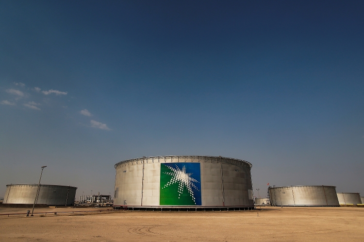 Ả Rập Xê-út có thể giảm giá dầu thô cho châu Á xuống mức thấp nhất trong 20 tháng