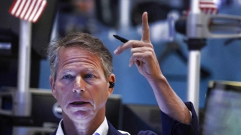Thị trường chứng khoán thế giới ngày 2/6: Dow Jones tăng mạnh đầu phiên sau báo cáo việc làm