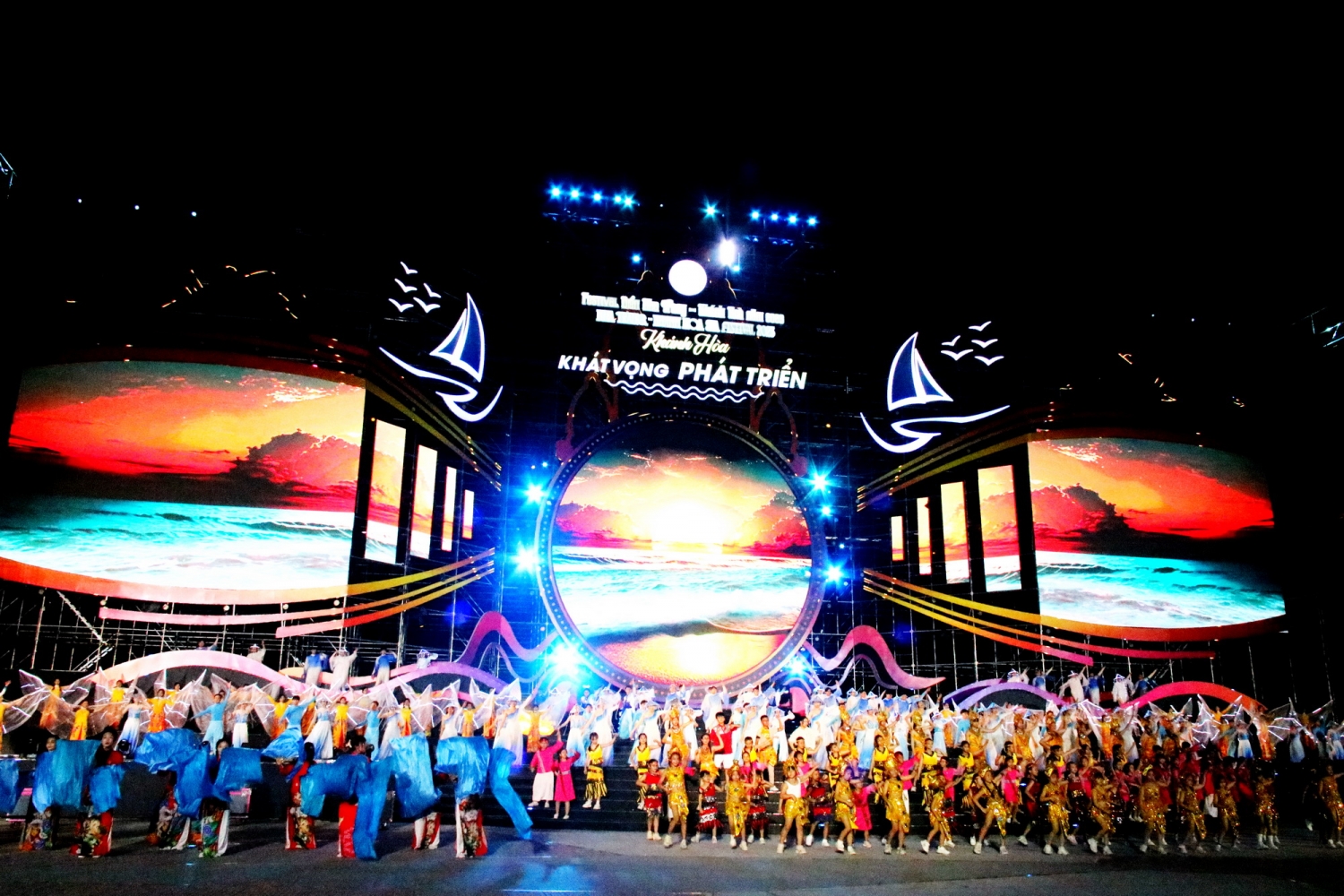 Hội nghị “Kết nối Khánh Hòa với các đối tác quốc tế: Khát vọng phát triển”