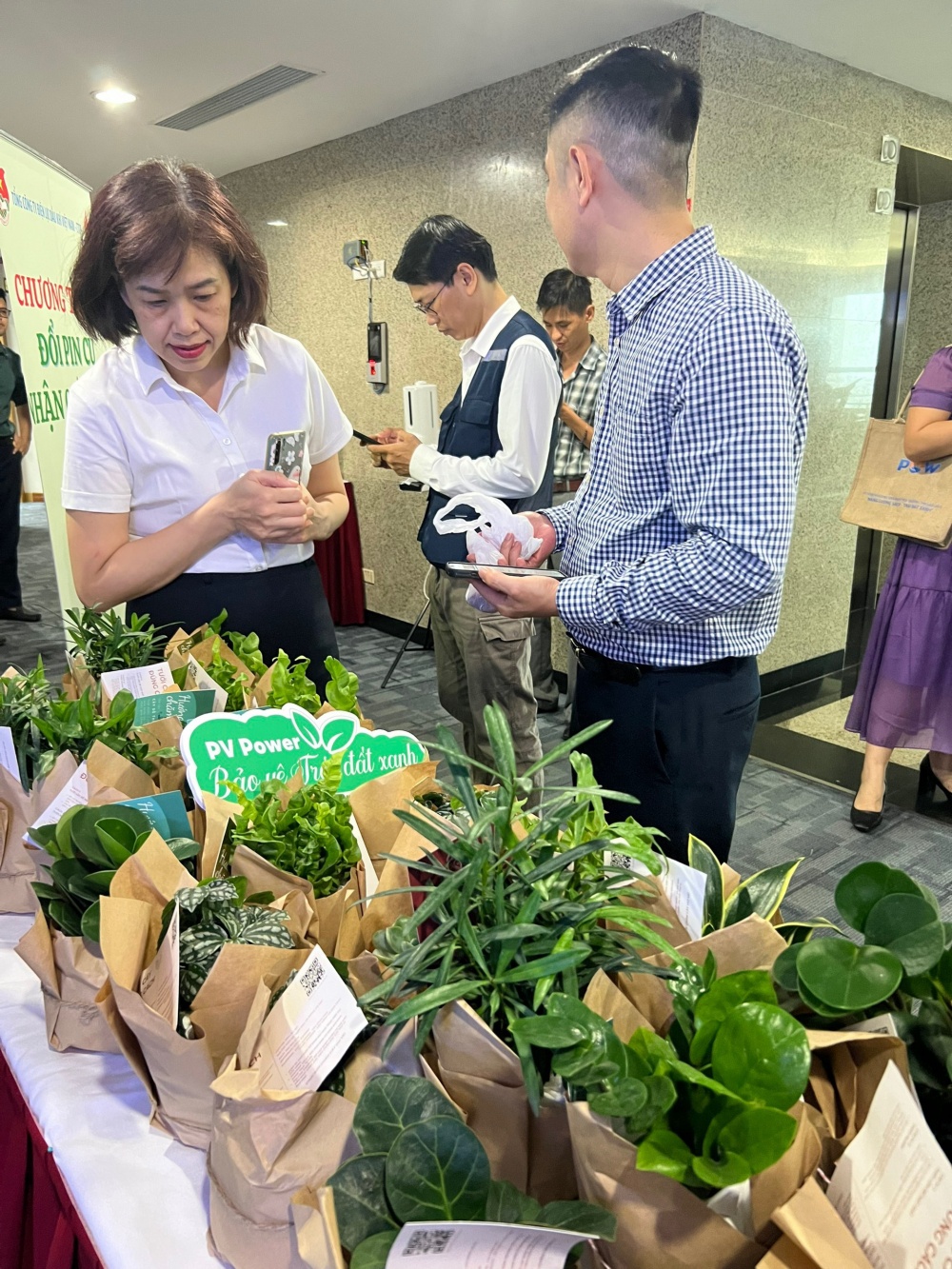 Đoàn Thanh niên PV Power “Đổi pin cũ- Nhận quà xanh” hưởng ứng ngày Môi trường Thế giới Đoàn Thanh niên PV Power “Đổi pin cũ- Nhận quà xanh” hưởng ứng ngày Môi trường Thế giới