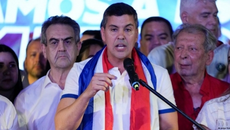 Tin Bộ Ngoại giao: Điện mừng Tổng thống đắc cử Cộng hòa Paraguay