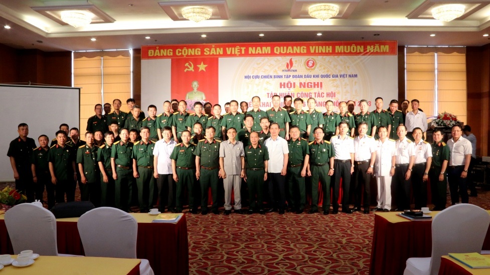 Hội CCB Tập đoàn tổ chức Hội nghị Tập huấn, tọa đàm kết hợp giáo dục truyền thống tại tỉnh Thái Bình