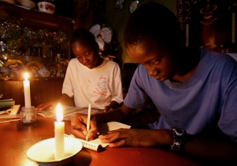 Hiện còn bao nhiêu người trên thế giới không có điện để dùng?