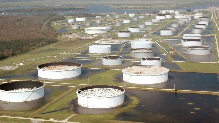 Mỹ muốn mua 12 triệu thùng dầu dự trữ trong năm nay