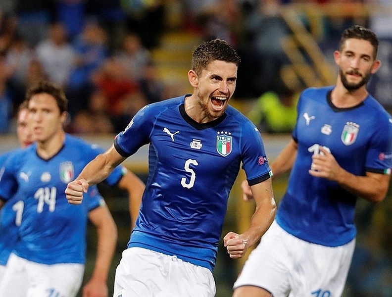 Italia - Đội tuyển bóng đá và biệt danh 